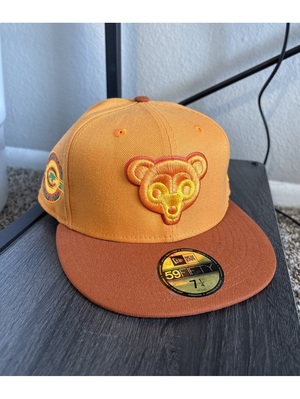 New Era 59Fifty MLB Chicago Cubs Wrigley Field Orange Fitted Hat Size 7 1/4 New